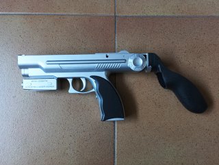 Accesorios Nintendo Wii: Pistola, Volante y Sensor