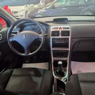 Peugeot 307 1.6 Hdi 90Cv. Con sólo 89.000 ms.