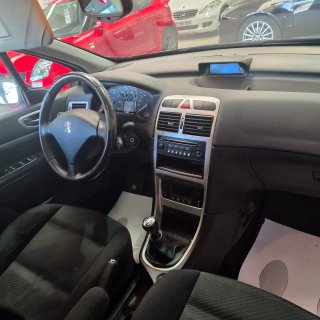 Peugeot 307 1.6 Hdi 90Cv. Con sólo 89.000 ms.
