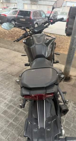 Yamaha MT-07  pure Negra