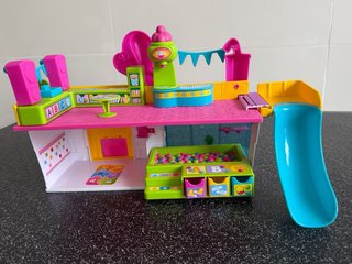 Lote Pinypon: Casa Blancanieves, Parque Juegos y m