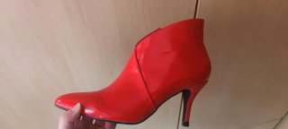 Botines de tacón rojos charol