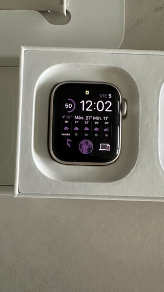Apple Watch SE 3 Blanco estrella + 2 Correas