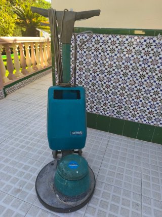 Pulidora de suelos profesional Wetrok