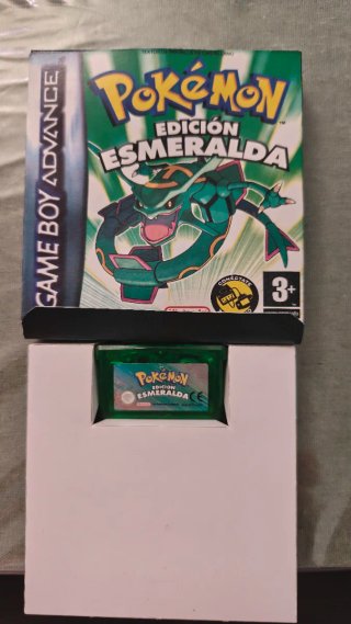 Pokémon Edición Esmeralda GBA