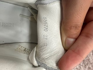 Sneakers Alexander McQueen Bianche e Nere
