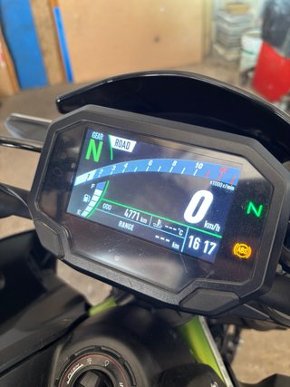 Kawasaki Z900 2021 Negra y Verde