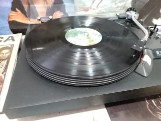 Tocadiscos Technics japonés