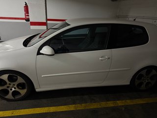 Volkswagen Golf V GTI 2005