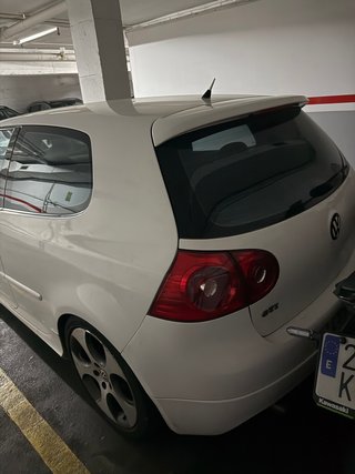 Volkswagen Golf V GTI 2005