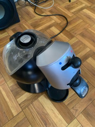 Cafetera Dolce Gusto Negra