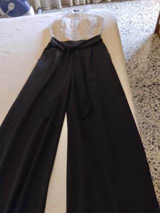 Mono elegante negro y blanco