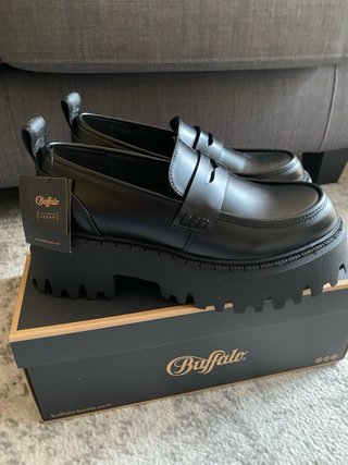 Mocasines Buffalo negros talla 40