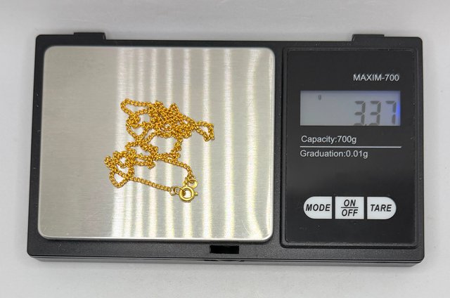 Cadena Barbada de oro de 18k, 3.37 g, 40.5 cm.