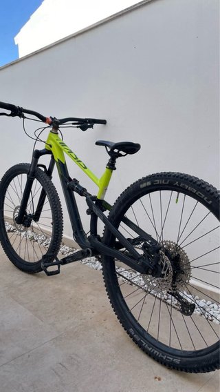 Bicicleta Double Suspension (Polygon D7)