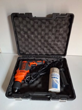 Taladro Black+Decker con maletín