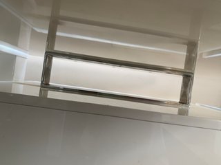 Mesa de escritorio lacada brillante blanca