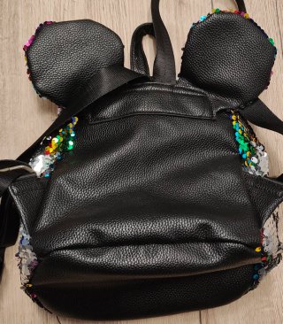 Mochila lentejuelas negra multicolor orejas
