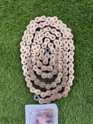 Corona Supersprox y Cadena DID 525VX3 Ducati