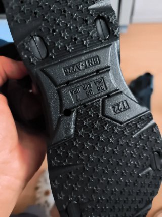 Sandalias negras