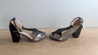 Sandalias tacón alto talla 38 negro y metal