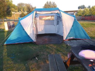 Tienda de campaña 2 abitaciones separadas poco uso