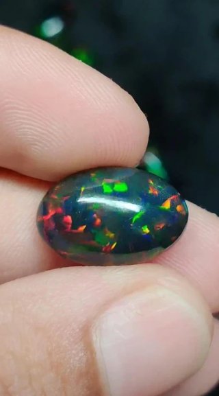 Ópalo Negro Fuego Multicolor 4Ct