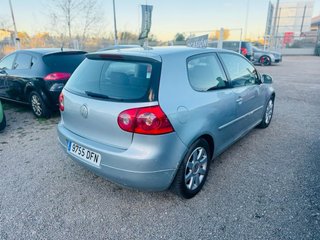 Volkswagen Golf 2005