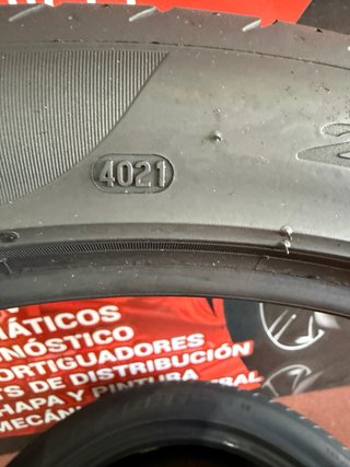 Neumático 265/40 R22 106Y