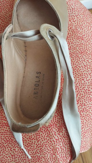 Alpargatas Fabiolas raso beige mujer 38