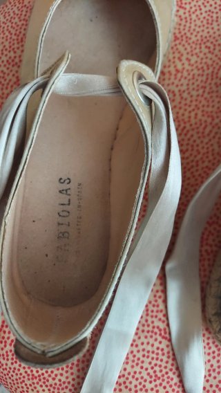 Alpargatas Fabiolas raso beige mujer 38