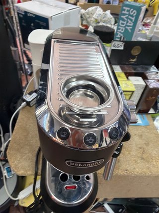 Cafetera DeLonghi Dedica Acero Inox leer bien