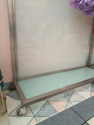 Estantería aluminio y vidrio