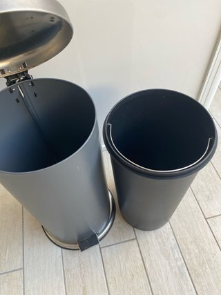 Cubo basura pedal Ikea 50L metal gris