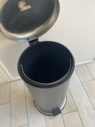 Cubo basura pedal Ikea 50L metal gris