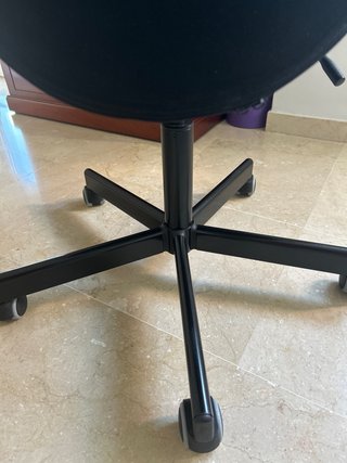 Silla de oficina IKEA negra