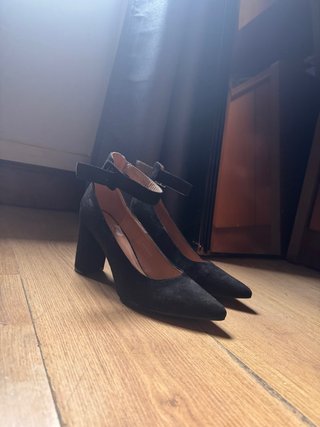 Zapatos de tacón negros, precio negociable