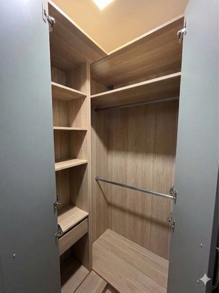 Armario esquinero madera y metal