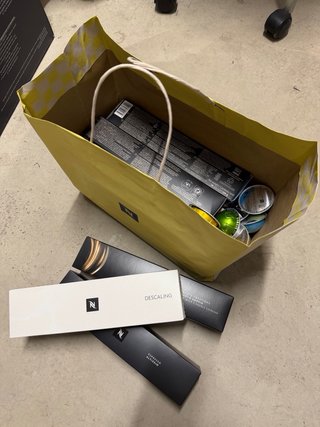 Nespresso Vertuo Pop Negra 93 cápsulas