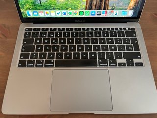 MacBook Air 13” 16GB RAM Gris Espacial