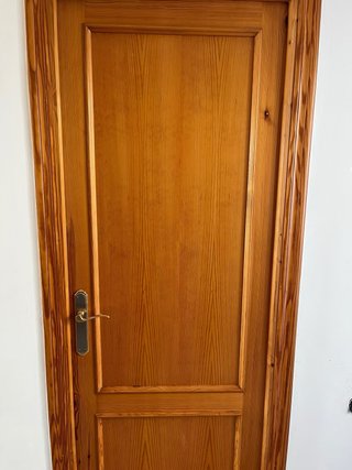 Puerta de pino