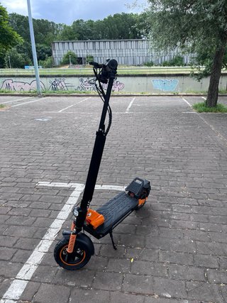 Patinete Eléctrico Naranja/Negro