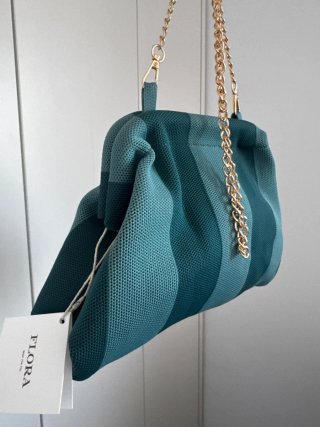 Bolso Clutch Rayas Verde agua y azul petróleo