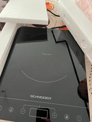 Placa Inducción Portátil Schneider 2000W