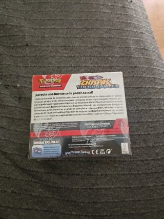Booster box 36 Sobres Pokémon Chispas Fulgurantes