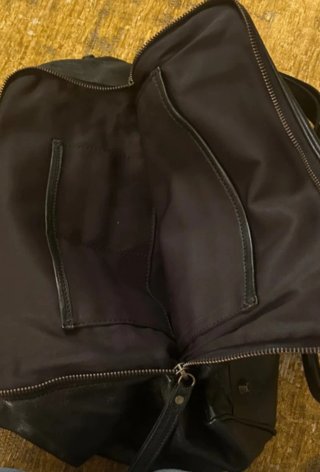 Borsa bauletto nera in pelle morbidissima