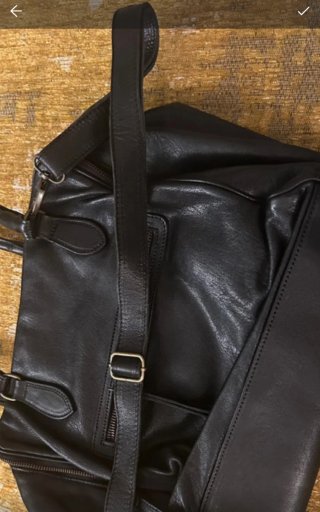 Borsa bauletto nera in pelle morbidissima