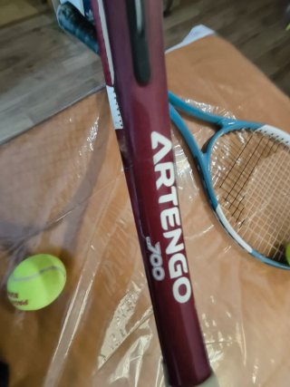 2 Raquetas de Tenis con Pelotas