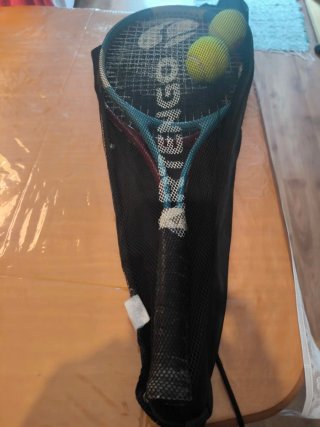 2 Raquetas de Tenis con Pelotas