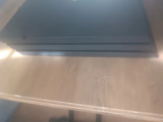 PS4 Pro 1TB Negra con mando y cables